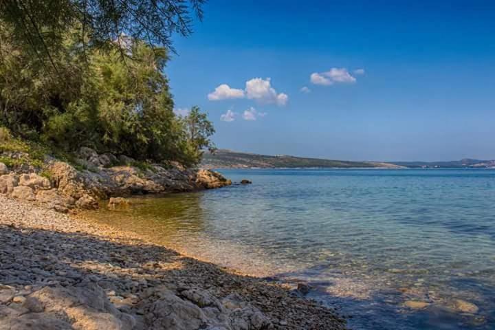 Apartments Cetiri Sestrice Novigrad  ภายนอก รูปภาพ
