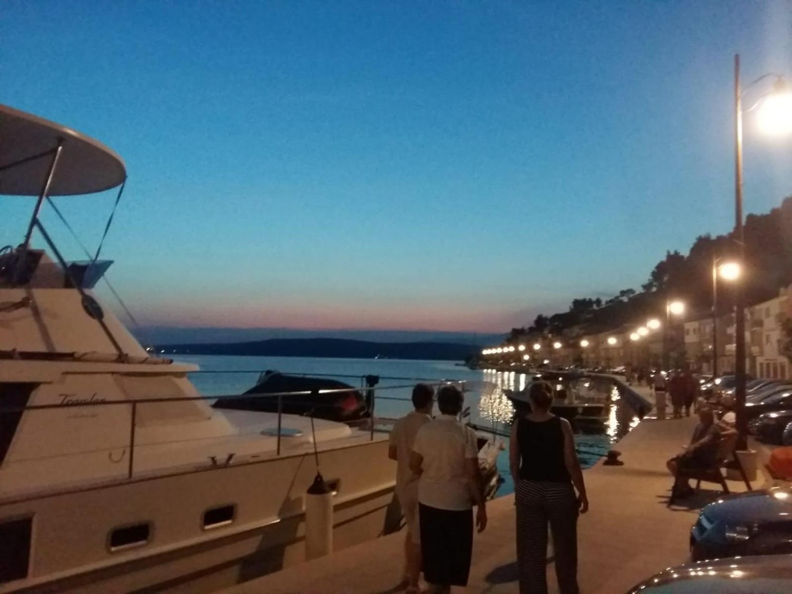 Apartments Cetiri Sestrice Novigrad  ภายนอก รูปภาพ