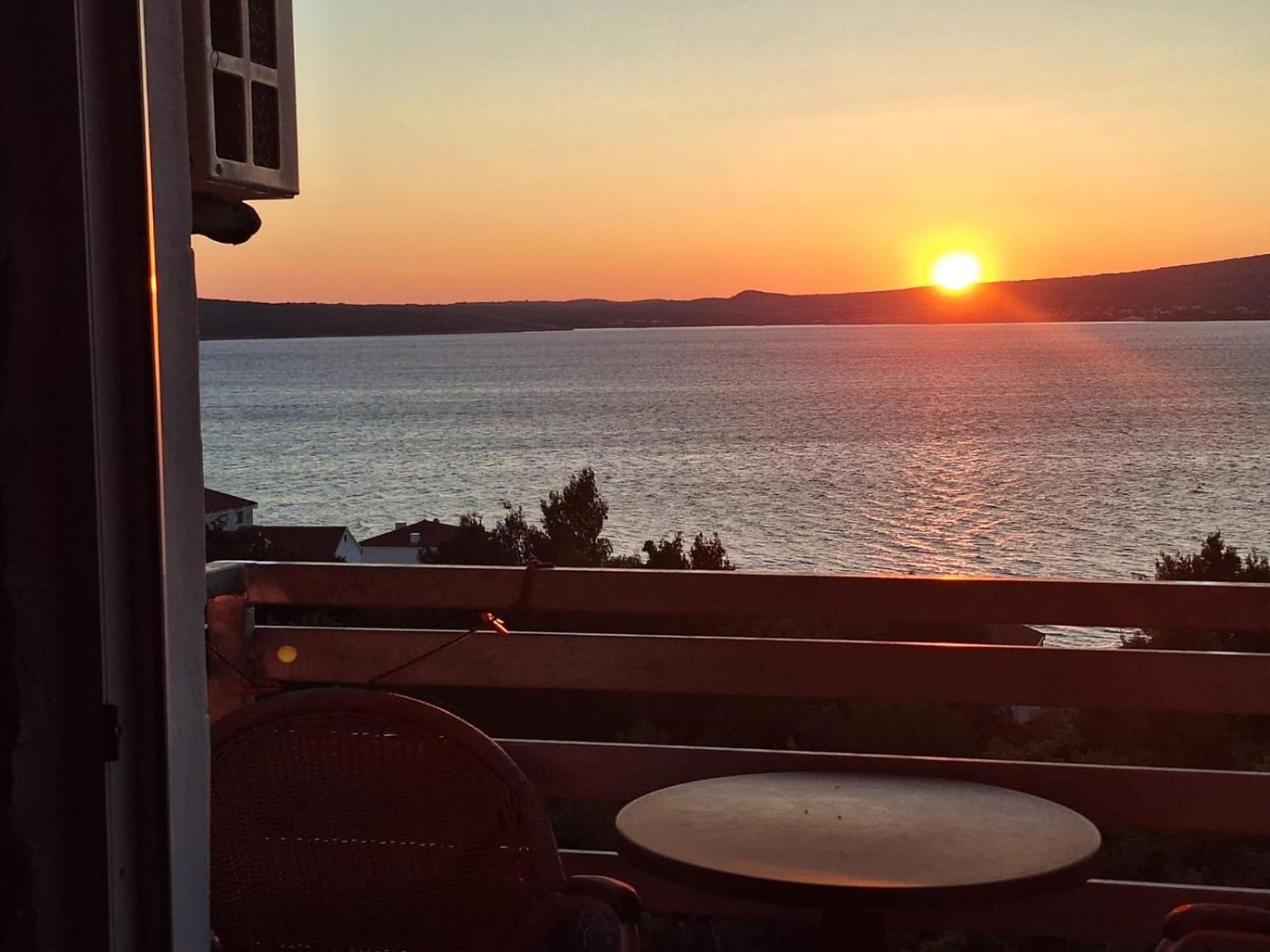 Apartments Cetiri Sestrice Novigrad  ภายนอก รูปภาพ
