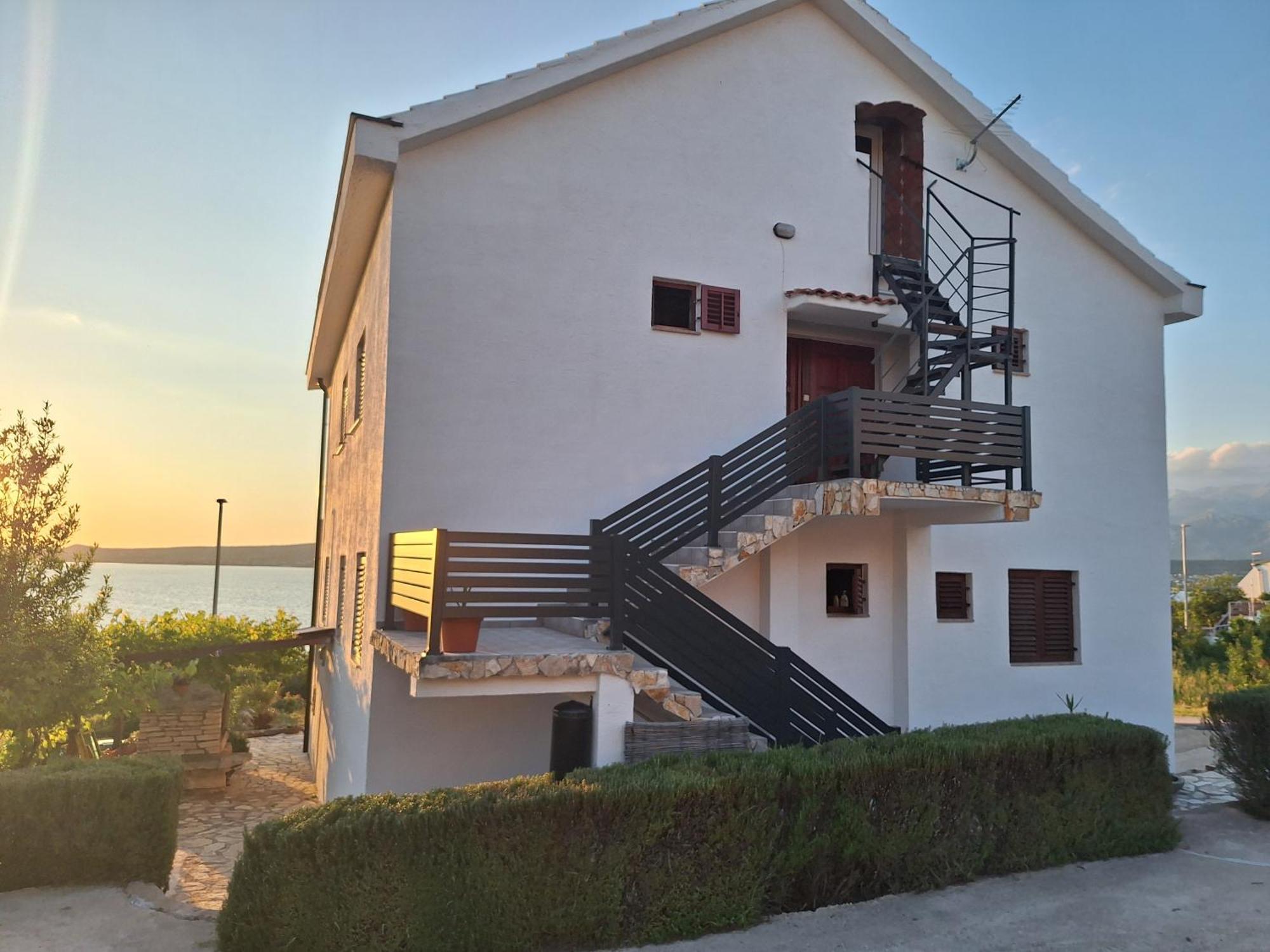 Apartments Cetiri Sestrice Novigrad  ภายนอก รูปภาพ